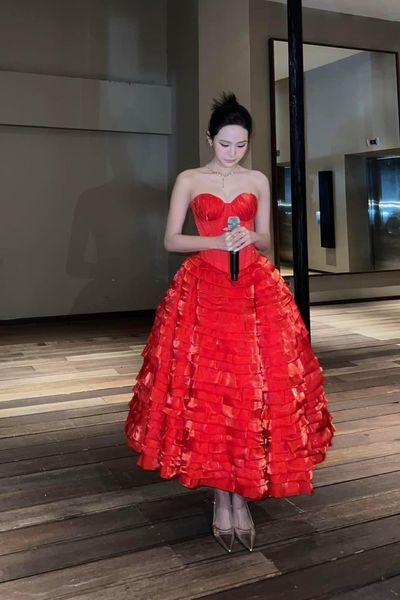 Hiền Hồ có bài đăng đầu tiên trên mạng xã hội: Phản ứng từ cư dân mạng Hiền Hồ có bài đăng đầu tiên trên mạng xã hội: Phản ứng từ cư dân mạng