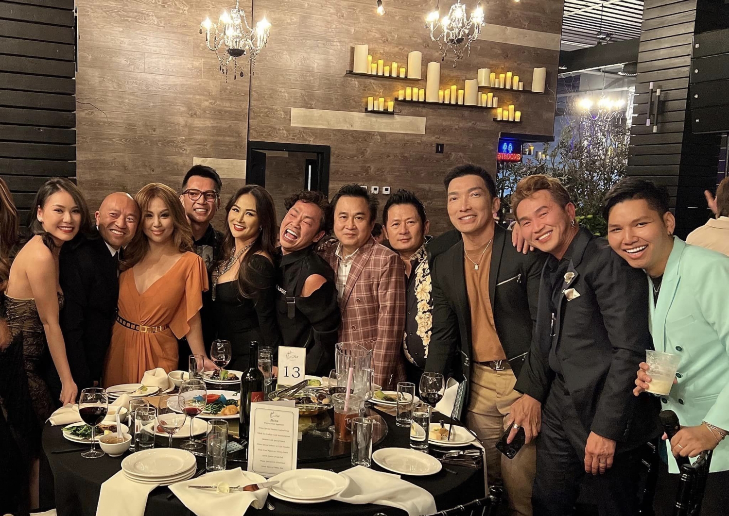 Lời thề ngọt ngào trong đám cưới của Thanh Hà và Phương Uyên