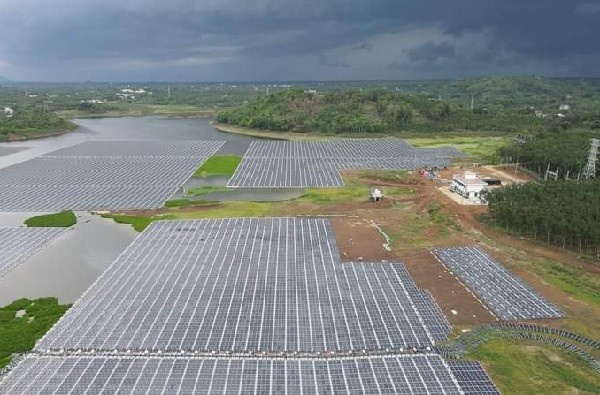 Phạt 2 công ty điện mặt trời vì chưa được chấp thuận nghiệm thu đã vận hành