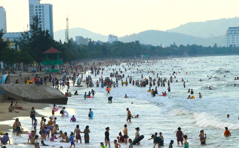 Nhiều điểm đến thu hút đông đảo du khách dịp nghỉ lễ Quốc khánh