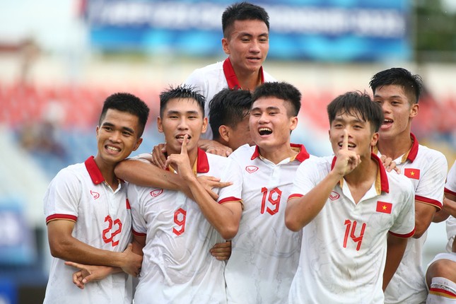 Chốt danh sách ĐT Olympic Việt Nam dự ASIAD 19: Có tới 18 cầu thủ U20 Chốt danh sách ĐT Olympic Việt Nam dự ASIAD 19: Có tới 18 cầu thủ U20