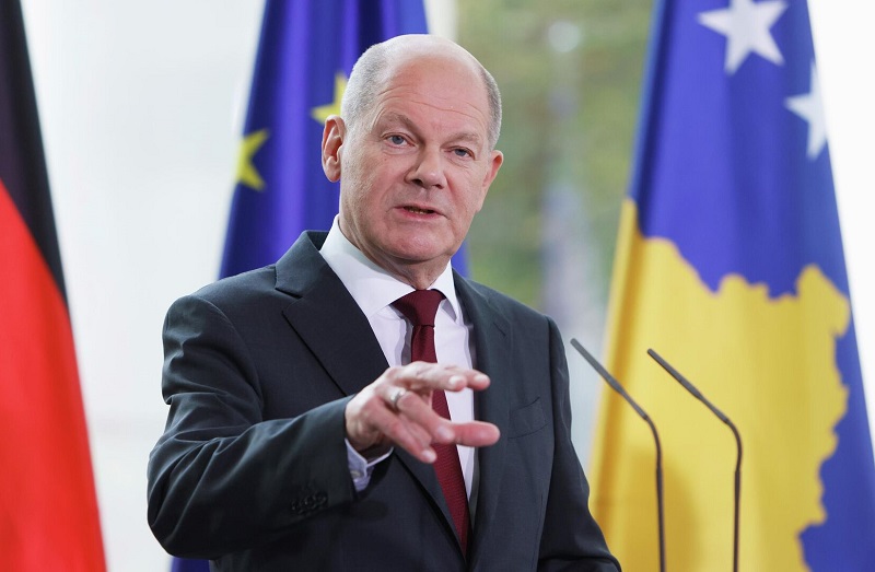 Đức đối mặt Đức đối mặt