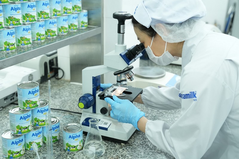 Vinamilk khẳng định chất lượng và mở ra các lợi thế cạnh tranh mới cho sữa Việt Nam xuất khẩu Vinamilk khẳng định chất lượng và mở ra các lợi thế cạnh tranh mới cho sữa Việt Nam xuất khẩu