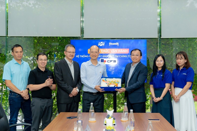 Vinamilk và FPT hợp tác chiến lược nâng tầm quản trị tài chính toàn diện bằng giải pháp công nghệ Vinamilk và FPT hợp tác chiến lược nâng tầm quản trị tài chính toàn diện bằng giải pháp công nghệ