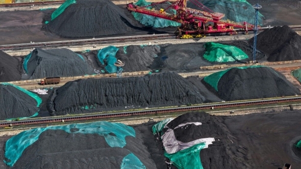 “Nghịch lý” trong ngành than đá ở Trung Quốc