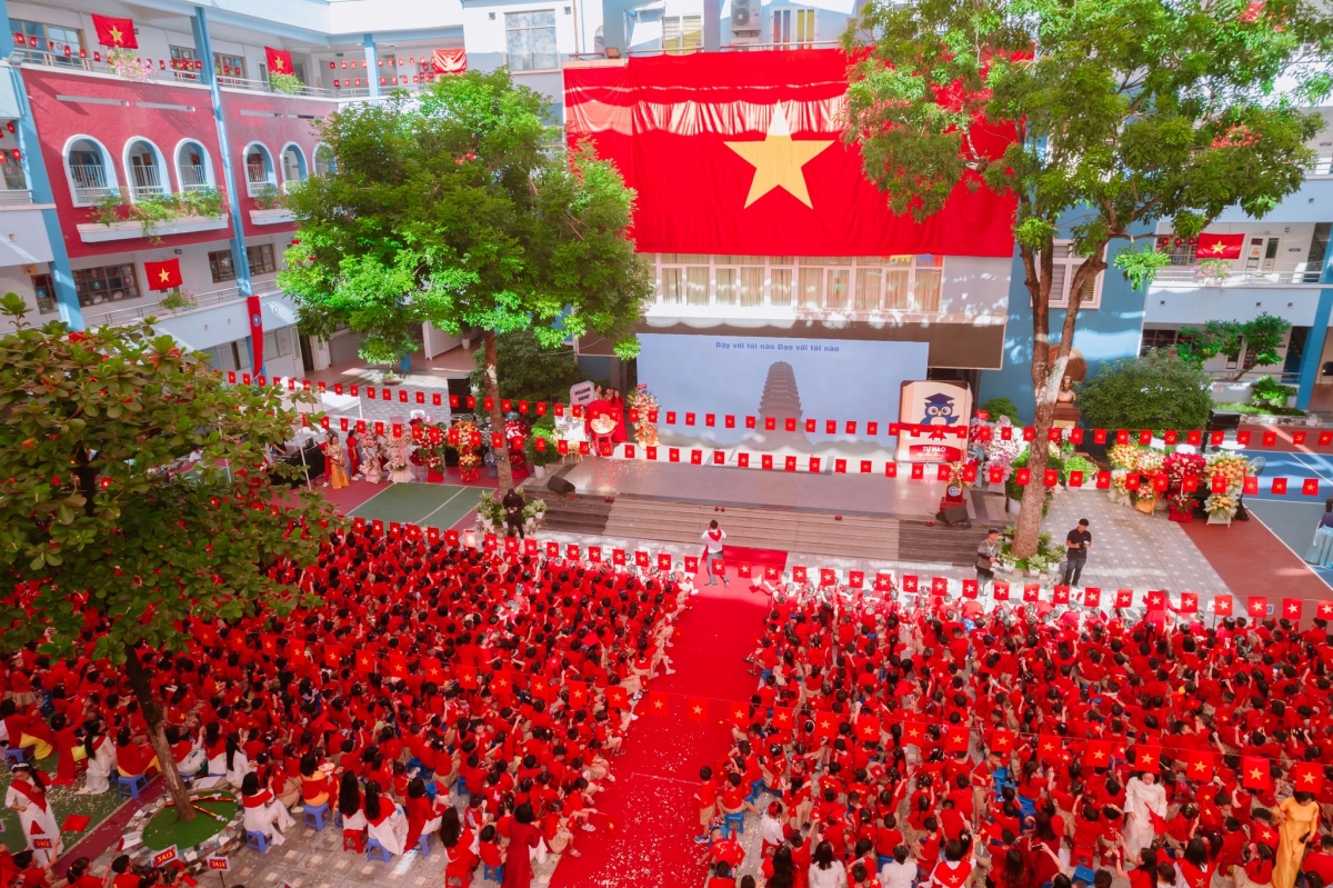 “Học chủ động – Sống tự tin": Thông điệp từ Lễ Khai giảng Trường Tiểu học Đoàn Thị Điểm - Hà Nội “Học chủ động – Sống tự tin