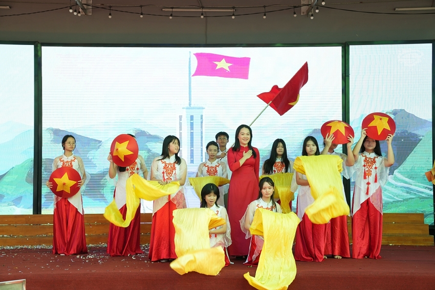 Năm học mới tại MIS: Vững bước với trí tuệ, lan tỏa bằng trái tim Năm học mới tại MIS: Vững bước với trí tuệ, lan tỏa bằng trái tim