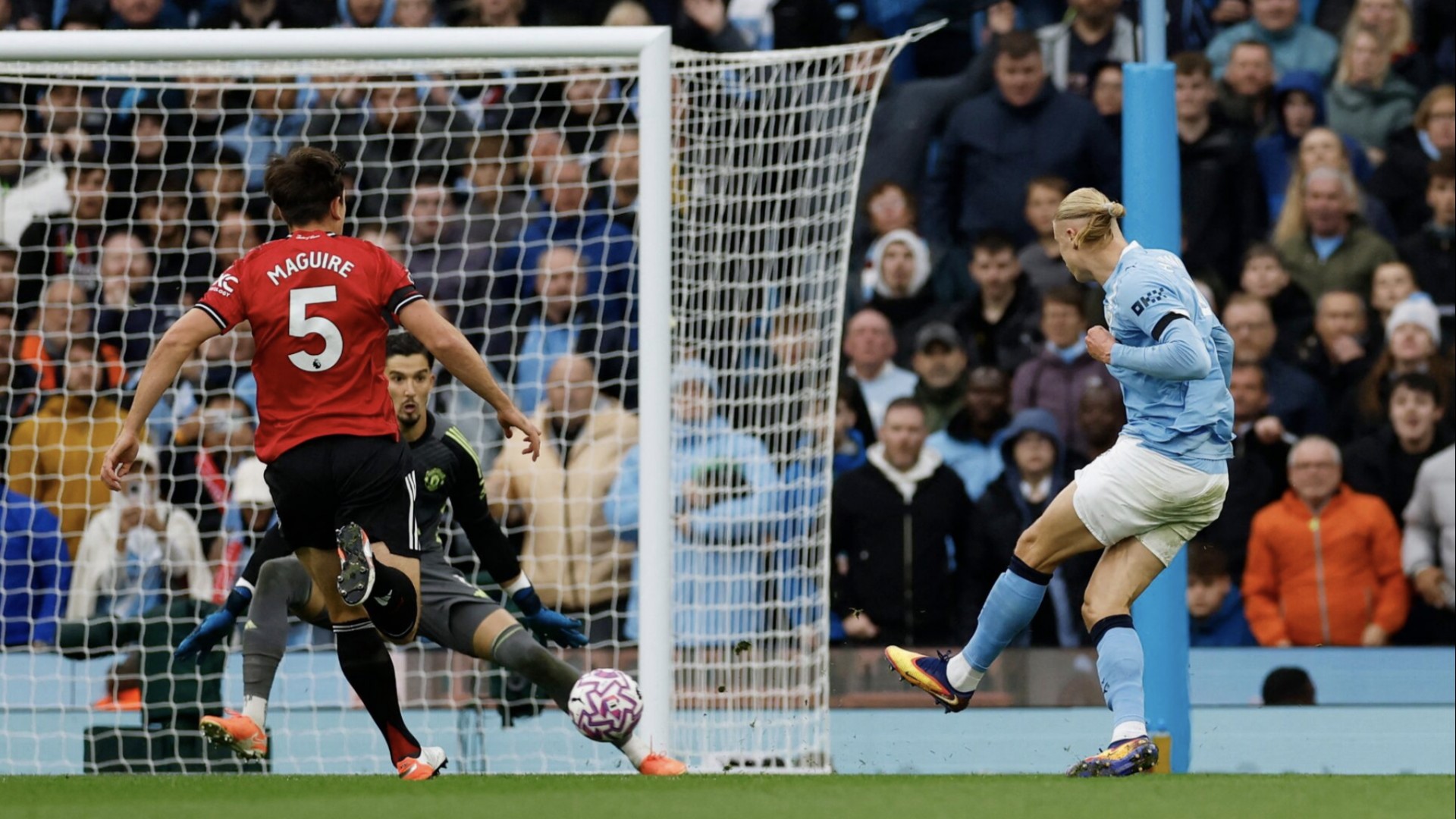 Haaland lập cú đúp, Man City nhấn chìm Man Utd tại Etihad