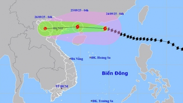 Tin bão mới nhất: Siêu bão Ragasa giật trên cấp 17, cách Quảng Ninh 600km