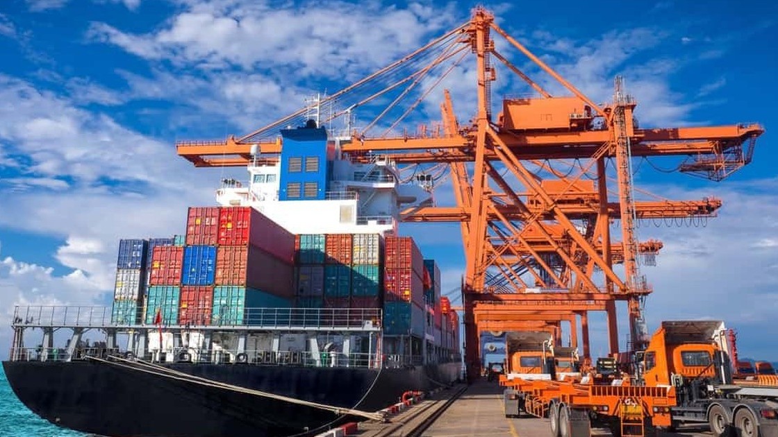 Kim ngạch xuất nhập khẩu lập kỷ lục mới