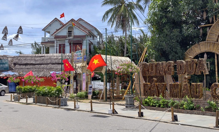 Rừng dừa Bảy Mẫu Cẩm Thanh: Điểm sáng bảo tồn di sản và phát huy sáng tạo Rừng dừa Bảy Mẫu Cẩm Thanh: Điểm sáng bảo tồn di sản và phát huy sáng tạo