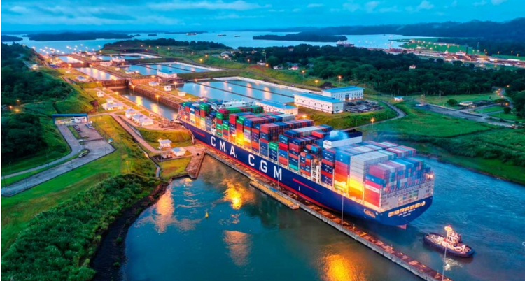 Kênh đào Panama hạn chế tàu qua lại do nguồn nước sụt giảm