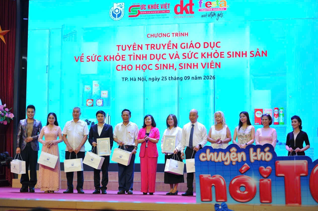 Trang bị kiến thức sức khỏe sinh sản cho giới trẻ: Khi