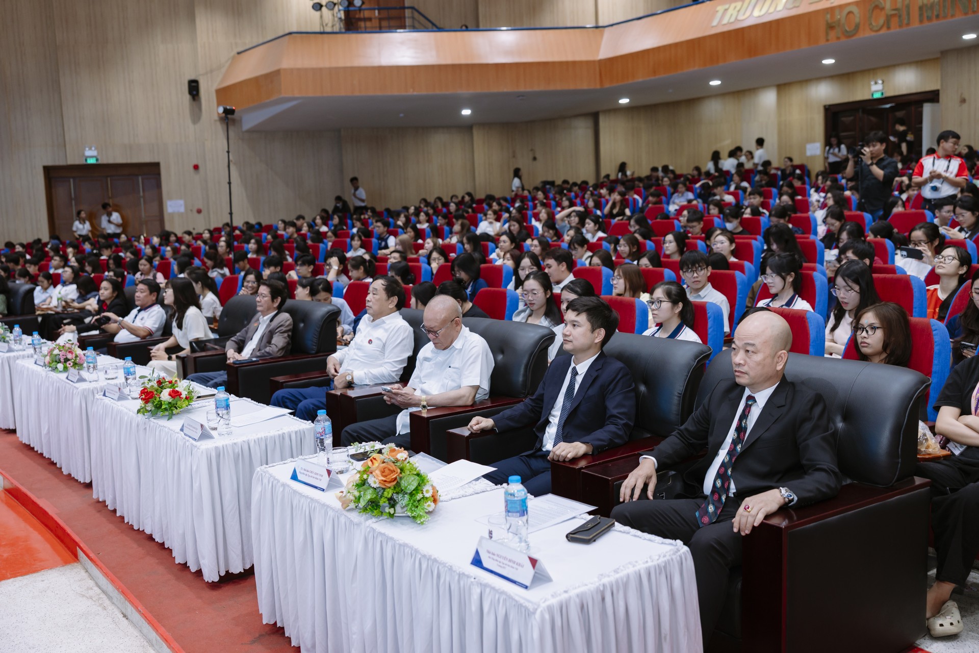 Trường Đại học Ngân hàng TP.HCM với chương trình truyền thông giáo dục Sức khỏe Tình dục và Sức khỏe Sinh sản “Chuyện khó nói to” Trường Đại học Ngân hàng TP.HCM với chương trình truyền thông giáo dục Sức khỏe Tình dục và Sức khỏe Sinh sản “Chuyện khó nói to”