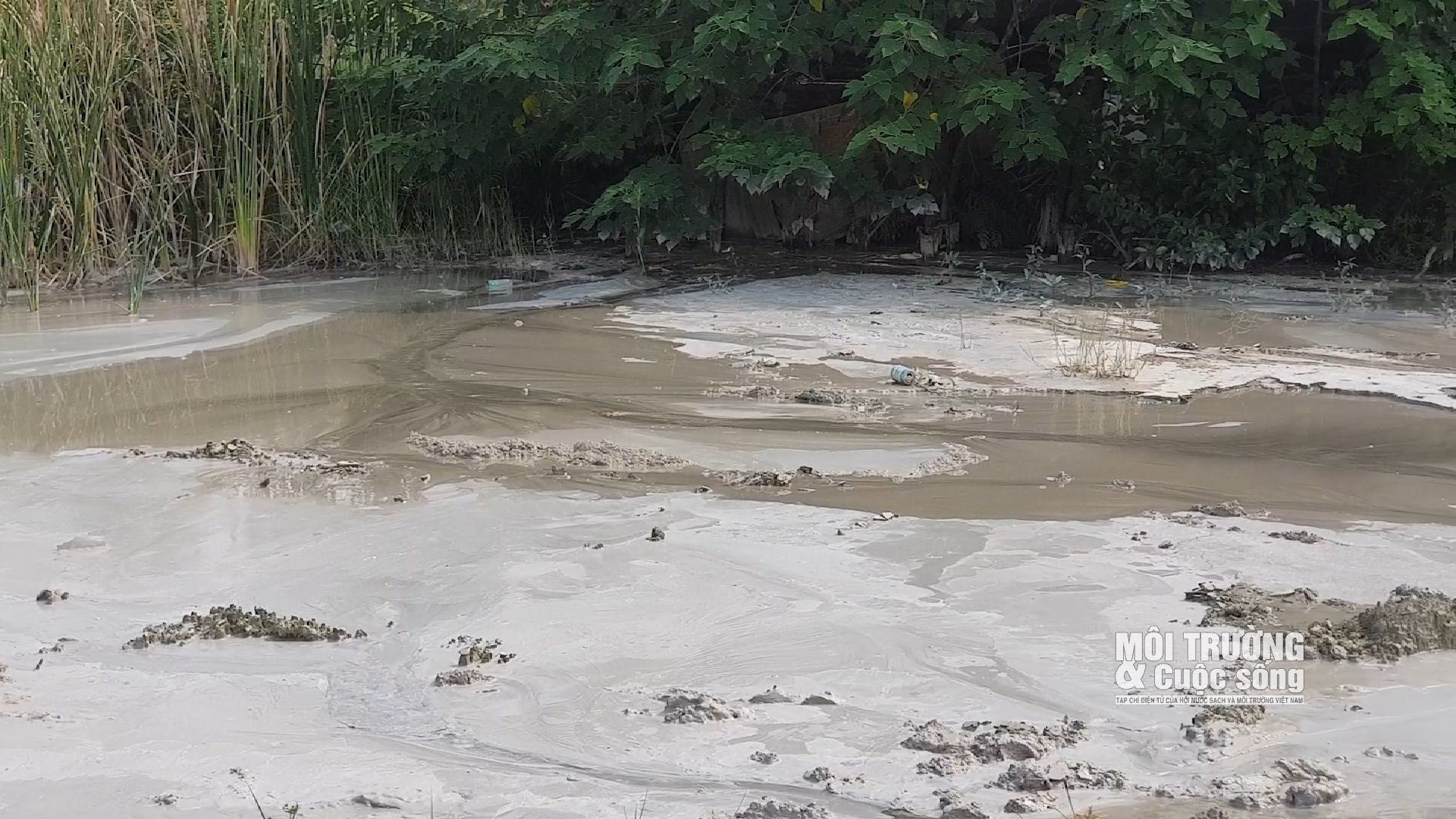 Hoài Đức (Hà Nội): Loạt trạm trộn bê tông hoạt động không phép trên đất nông nghiệp và những hệ lụy về môi trường