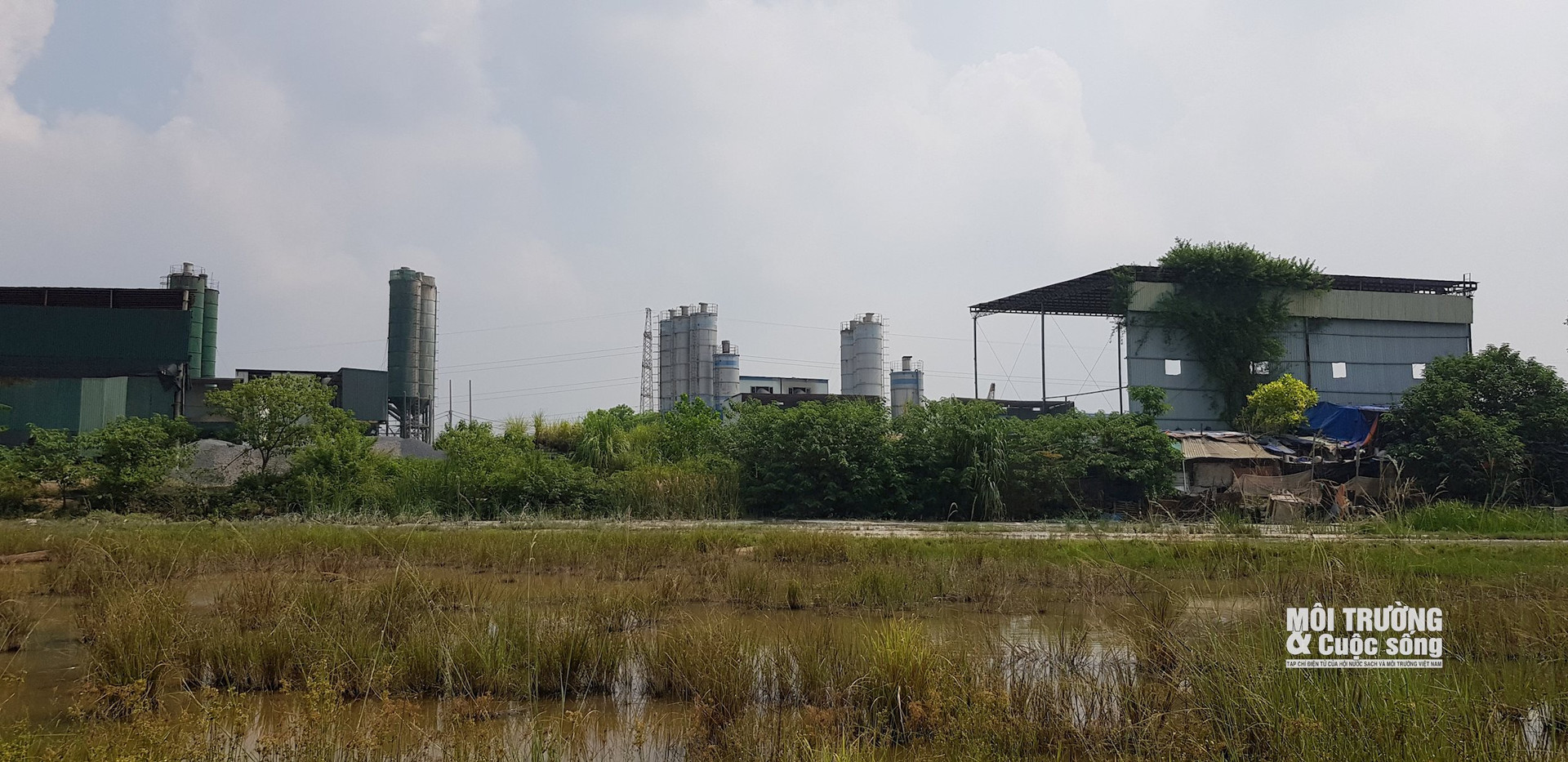 Hoài Đức (Hà Nội): Loạt trạm trộn bê tông hoạt động không phép trên đất nông nghiệp và những hệ lụy về môi trường