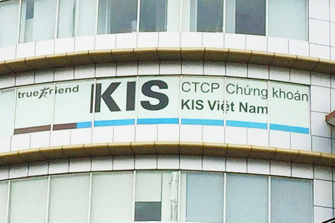 Chứng khoán KIS Việt Nam bị phạt 335 triệu đồng Chứng khoán KIS Việt Nam bị phạt 335 triệu đồng