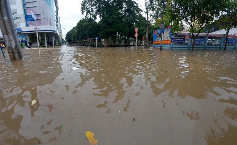 Chủ động ứng phó với lũ kết hợp triều cường dâng cao