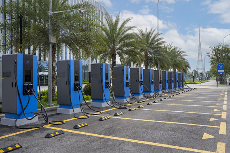 ADB thu xếp gói tín dụng biến đổi khí hậu 135 triệu USD cho VinFast ADB thu xếp gói tín dụng biến đổi khí hậu 135 triệu USD cho VinFast