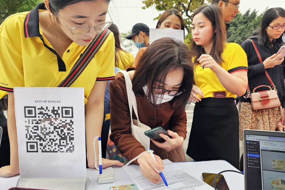 Tin ngân hàng ngày 18/10: Mỗi người dân sẽ có một chữ ký số