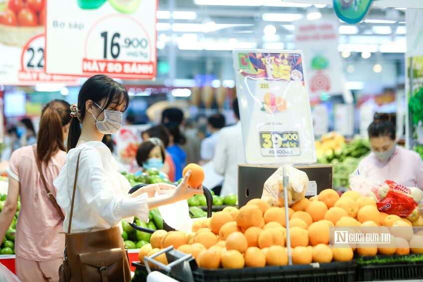 "Lợi ích kép" từ việc giảm 2% thuế VAT trong 6 tháng đầu năm 2024 "Lợi ích kép" từ việc giảm 2% thuế VAT trong 6 tháng đầu năm 2024