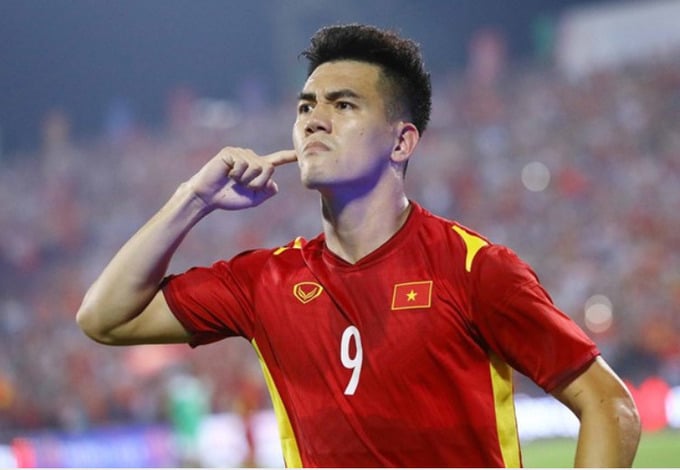 Quang Hải, Tiến Linh: Ai có ưu thế giành “Quả Bóng Vàng Việt Nam 2023”?