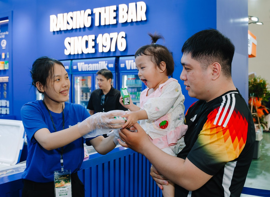 Vinamilk lan tỏa giá trị thương hiệu Việt tại Hội chợ Mùa Thu 2025 Vinamilk lan tỏa giá trị thương hiệu Việt tại Hội chợ Mùa Thu 2025