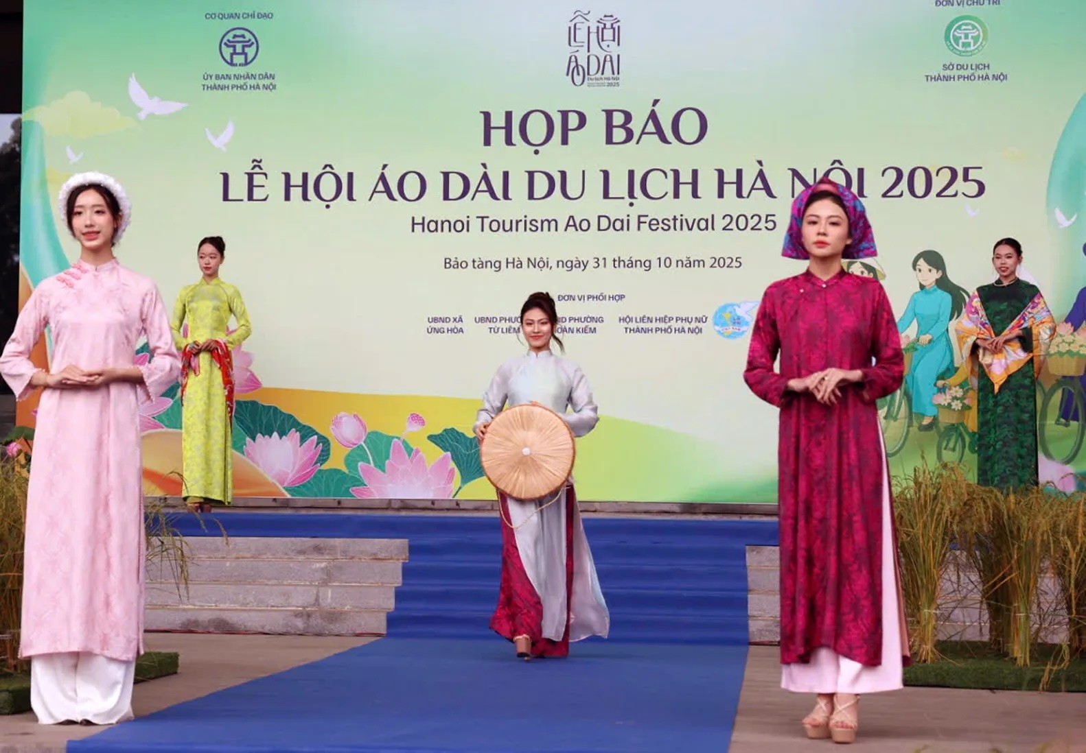 Lễ hội Áo dài Du lịch Hà Nội 2025: Chuỗi chương trình quảng bá, giới thiệu tà áo dài Việt