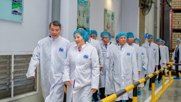 Ủy viên Bộ chính trị- Thủ tướng Chính phủ Lê Minh Hưng thăm AngkorMilk, dấu ấn đầu tư quốc tế của Vinamilk