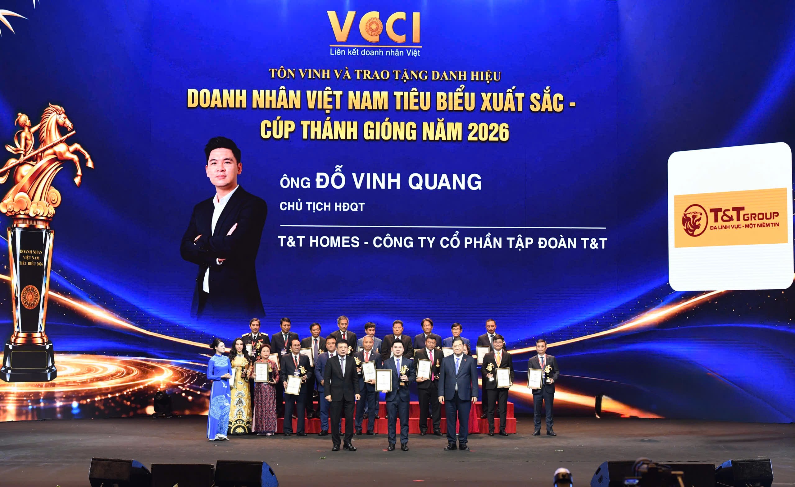 Phó Chủ tịch T&T Group Đỗ Vinh Quang được vinh danh Doanh nhân Việt Nam tiêu biểu - Cúp Thánh Gióng 2026 Phó Chủ tịch T&T Group Đỗ Vinh Quang được vinh danh Doanh nhân Việt Nam tiêu biểu - Cúp Thánh Gióng 2026