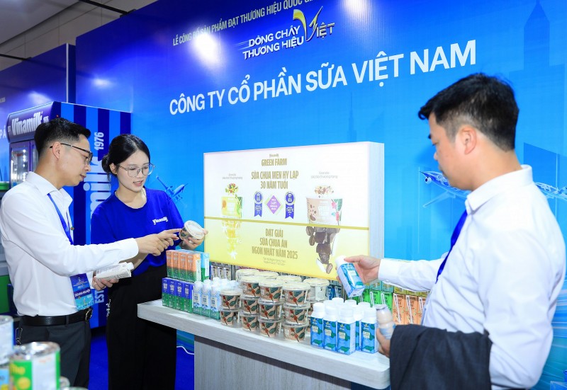 18 năm đạt Thương hiệu Quốc gia và hành trình không ngừng nâng chuẩn của Vinamilk