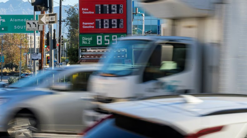 Mỹ tìm mọi cách tăng nguồn cung dầu diesel