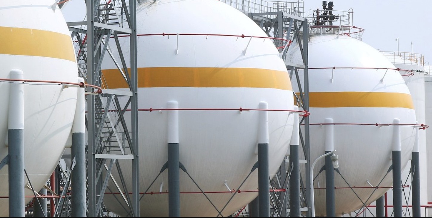 Tình thế tiến thoái lưỡng nan mới của EU về khí đốt