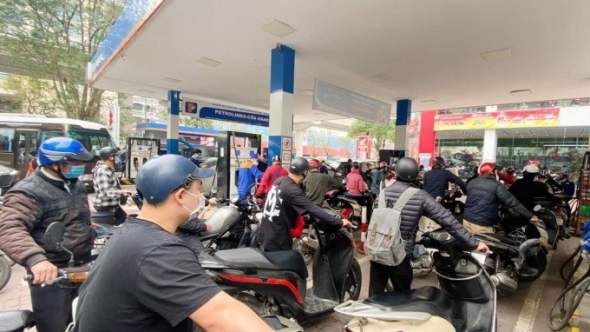Hà Nội: Tất cả cây xăng Petrolimex bán hàng 24/24h trong 6 ngày tới