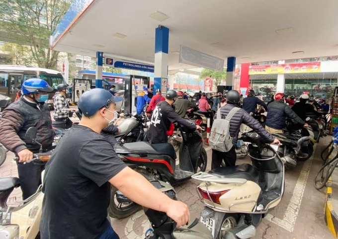 Hà Nội: Tất cả cây xăng Petrolimex bán hàng 24/24h trong 6 ngày tới