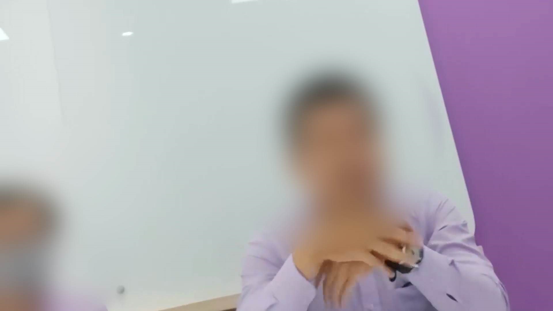 Nhiều ngân hàng ép người vay tiền chi hàng chục triệu đồng mua bảo hiểm Nhiều ngân hàng ép người vay tiền chi hàng chục triệu đồng mua bảo hiểm