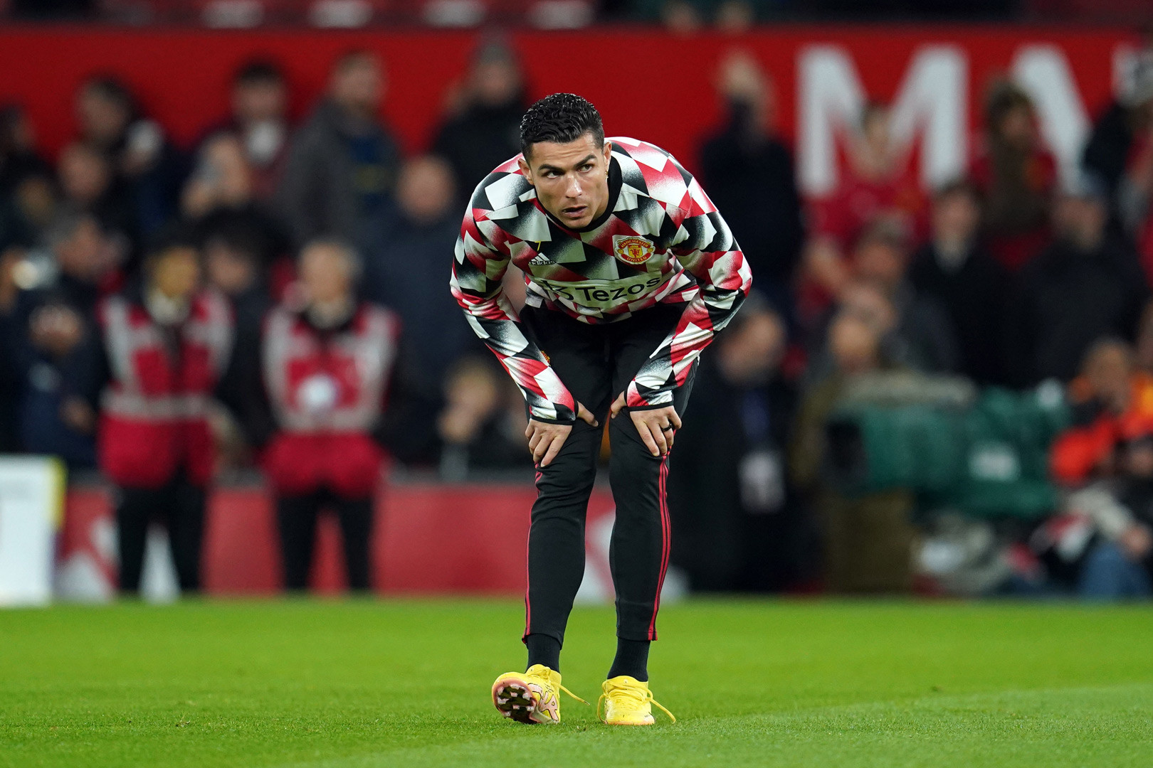 MU biết âm mưu của Ronaldo, họp bàn để Erik ten Hag cao tay xử MU biết âm mưu của Ronaldo, họp bàn để Erik ten Hag cao tay xử