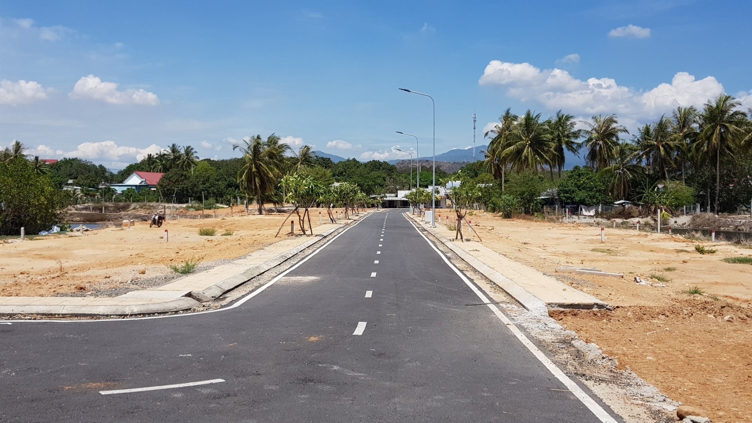 Tin bất động sản ngày 24/11: Dừng điều chỉnh dự án khu đô thị sinh thái, vui chơi giải trí Tuần Châu Hà Nội