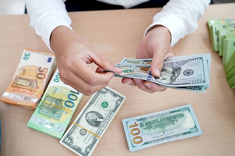 Tỷ giá ngoại tệ hôm nay 4/11: Đồng USD thế giới sụt giảm mạnh