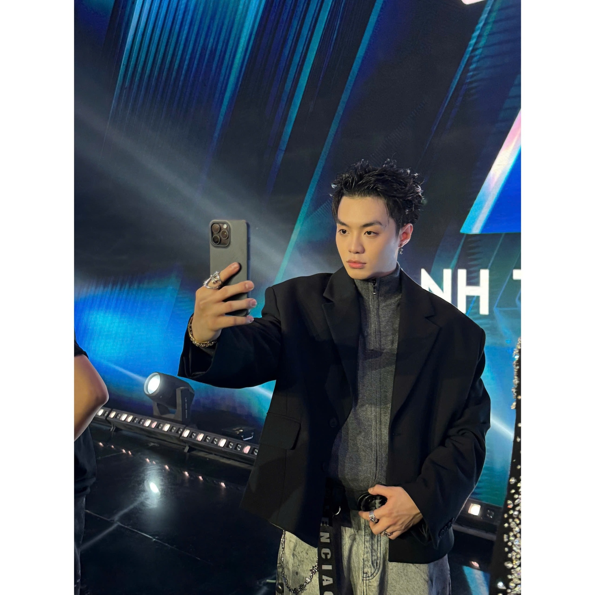 Negav có được tái xuất tại concert Anh Trai Say Hi 3 ở Hà Nội? Negav có được tái xuất tại concert Anh Trai Say Hi 3 ở Hà Nội?