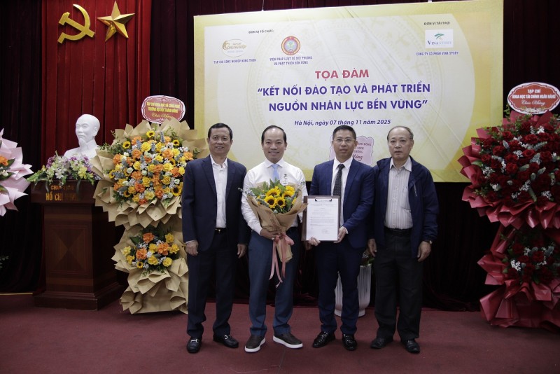 Tạp chí Công nghiệp Nông Thôn: Tọa đàm “Kết nối đào tạo và phát triển nguồn nhân lực bền vững” Tạp chí Công nghiệp Nông Thôn: Tọa đàm “Kết nối đào tạo và phát triển nguồn nhân lực bền vững”