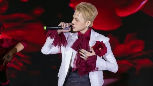 Ca sĩ Jack bị phạt 55 triệu đồng, đình chỉ biểu diễn 9 tháng vì sử dụng ca từ không phù hợp