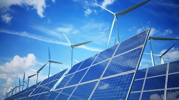 Lý do TotalEnergies muốn bán các dự án năng lượng gió và mặt trời