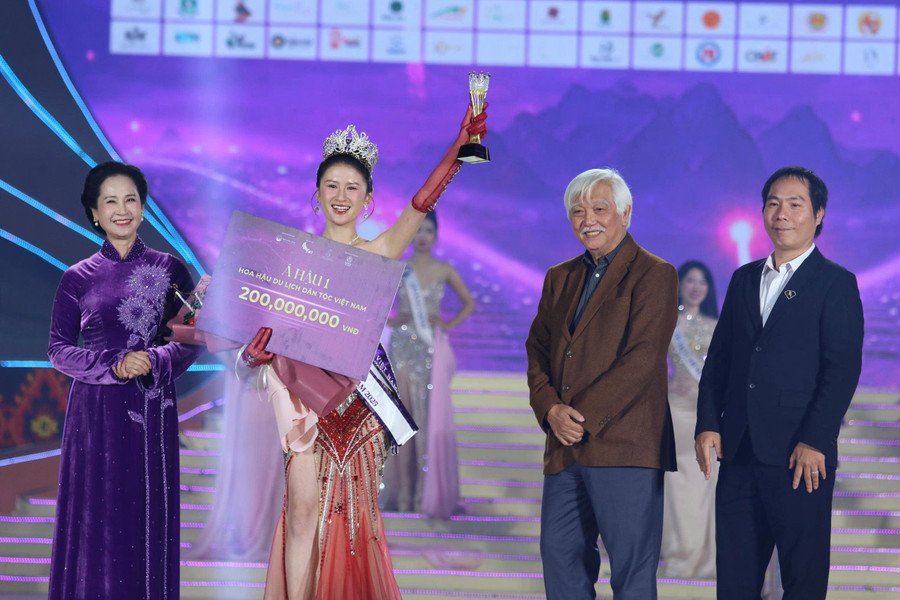 Trần Minh Phương đăng quang Hoa hậu Du lịch dân tộc Việt Nam 2025