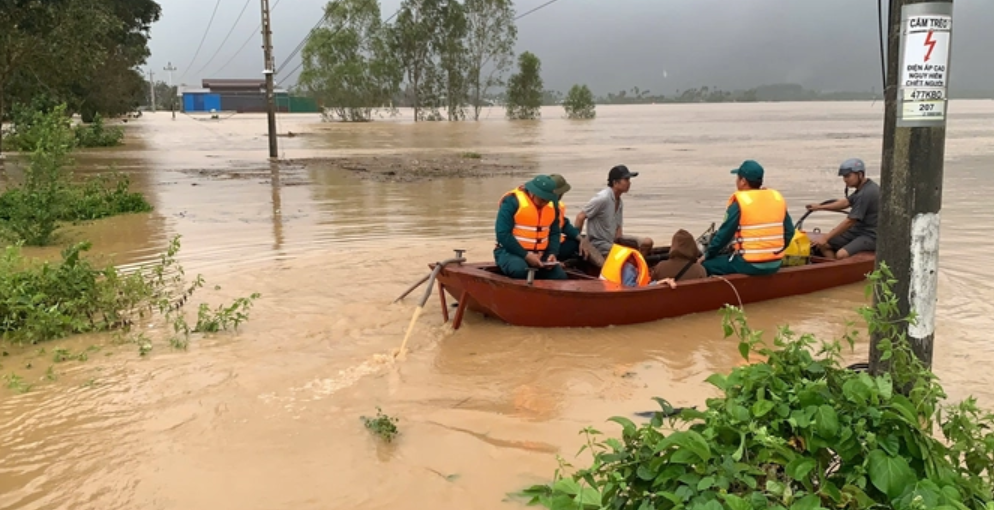 Đắk Lắk: Gấp rút ứng phó mưa lũ, đảm bảo an toàn cho người dân Đắk Lắk: Gấp rút ứng phó mưa lũ, đảm bảo an toàn cho người dân