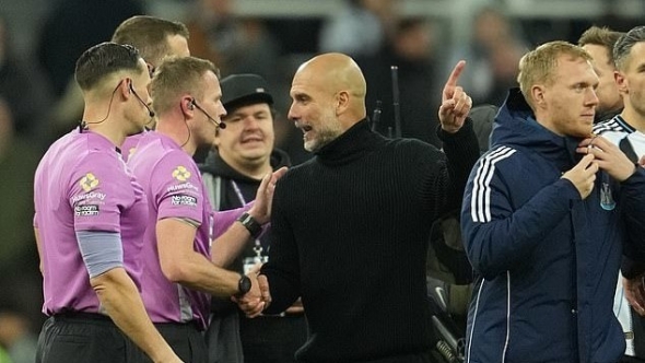 HLV Man City ‘nổi nóng với tất cả’ khi thua sốc Newcastle