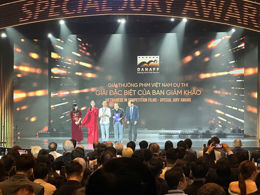 Phim doanh thu thấp vì kém hấp dẫn?