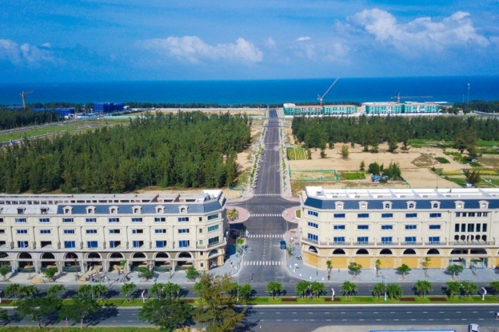 Tin bất động sản ngày 8/12: TP HCM đề xuất dừng 17 dự án chậm tiến độ