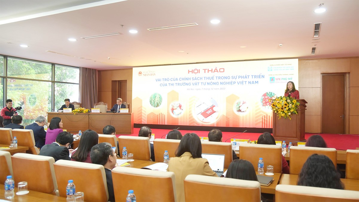 Sẽ đưa phân bón và vật tư nông nghiệp vào diện chịu thuế GTGT Sẽ đưa phân bón và vật tư nông nghiệp vào diện chịu thuế GTGT