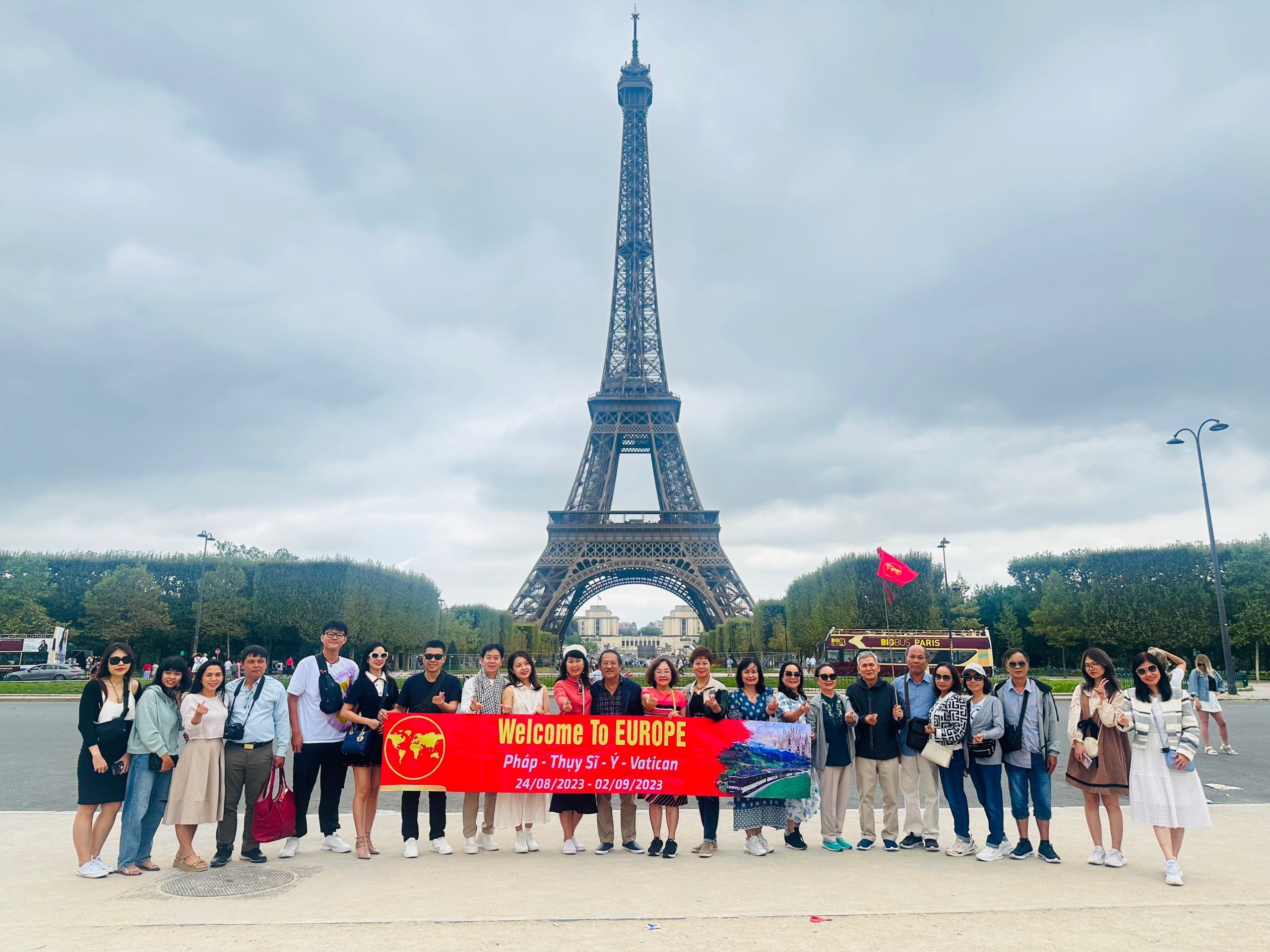 CEO Top Ten Travel Dương Bá Hưng: “Cái nghèo tuổi thơ đã hun đúc nên khát vọng chinh phục của tôi mỗi ngày”